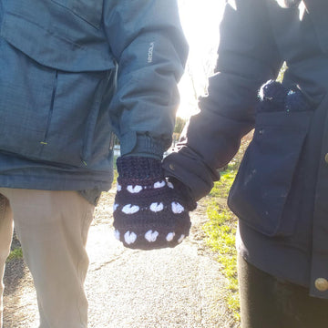 Hold My Hand Mitten