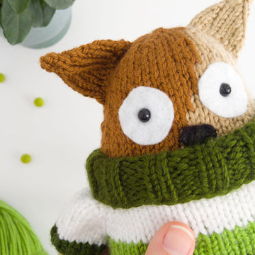 Paul the Cat with a Sweater - Toy Knitting Pattern