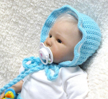 RUFFLED BABY BONNET
