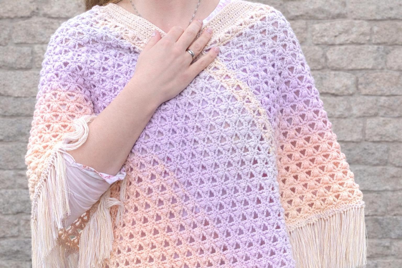 Airy poncho "Linda"