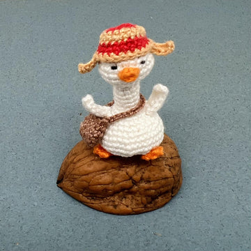 Tiny goose amigurumi