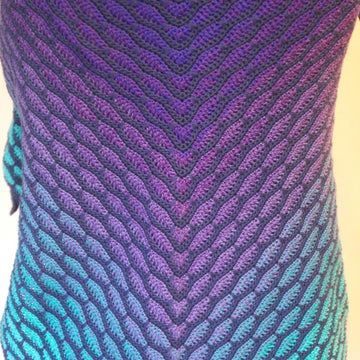Triangular shawl "atlantis"