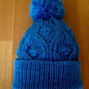 Freya Lace & Bobble Beanie