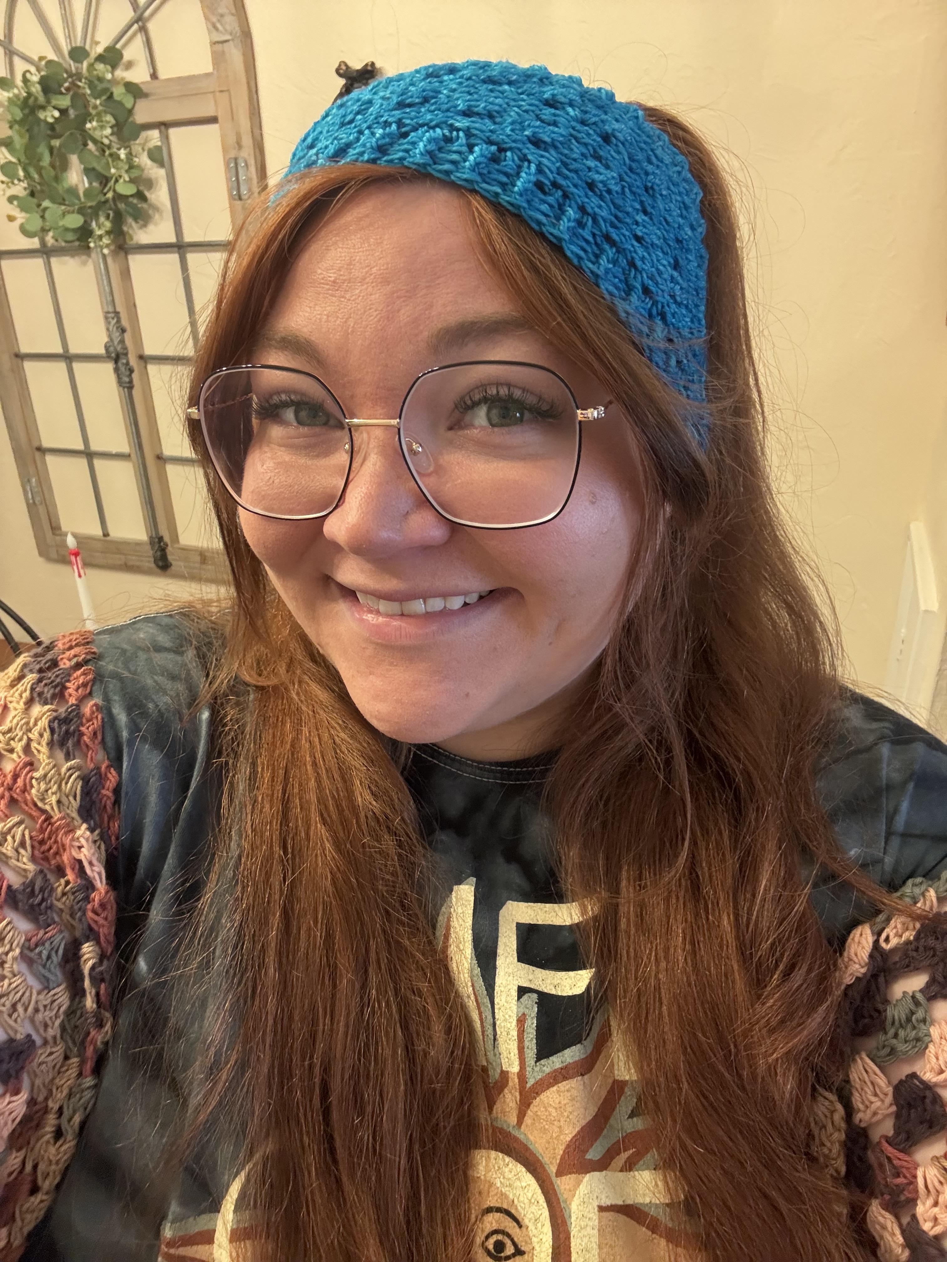 EASY Cabled Hand Mitts & Headband