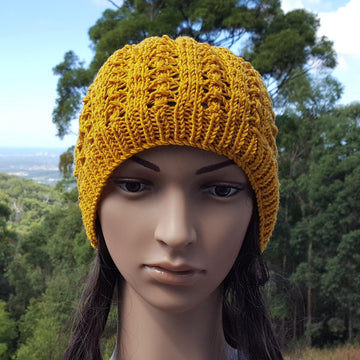 Courtney - 8ply seamless lace beanie