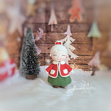Santa Claus and Mrs Claus