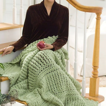 Cluster Lace Throw in Red Heart Super Saver Economy Solids - WR2052