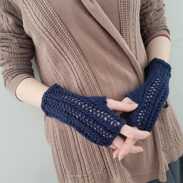 Trellis Fingerless Gloves