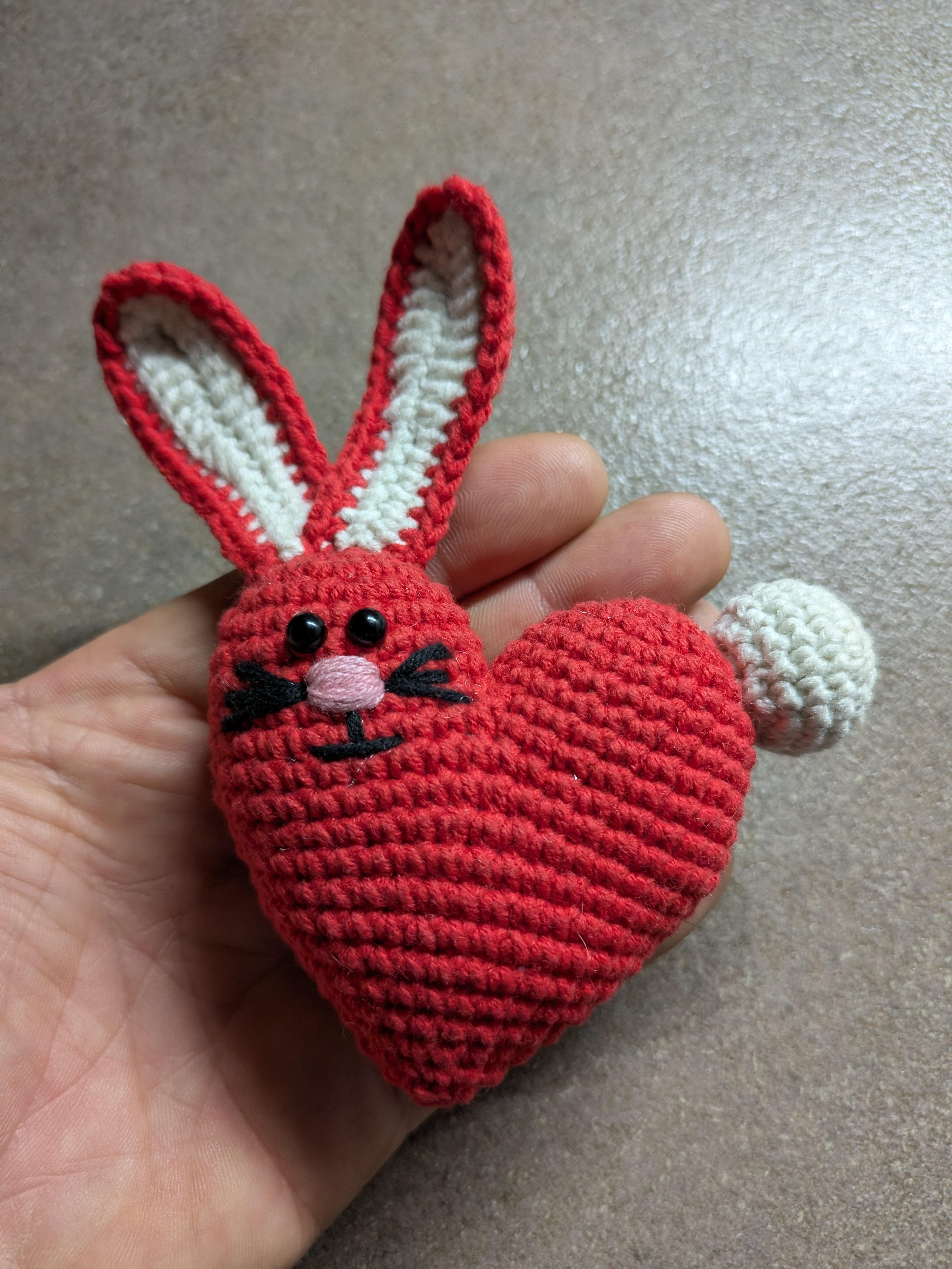 Heart Bunny English-US