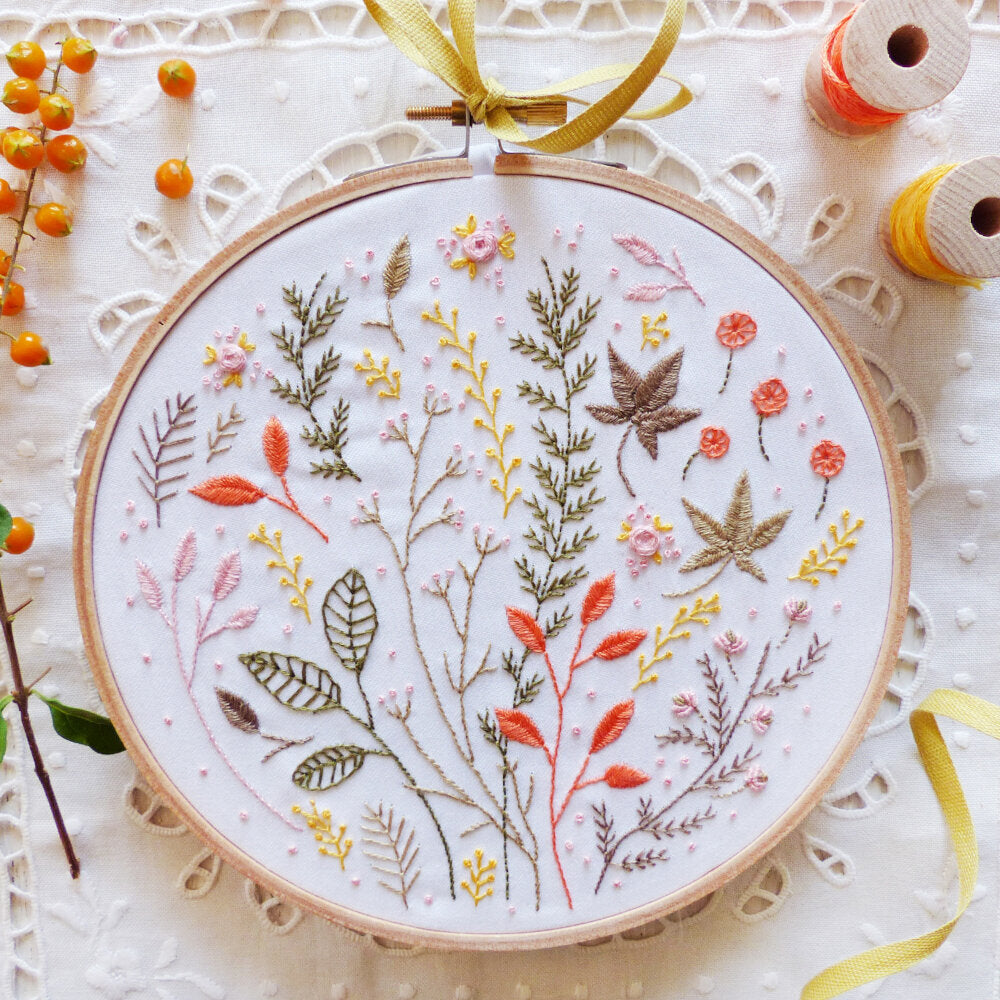 Tamar Autumn Leaves Printed Embroidery Kit - 6in