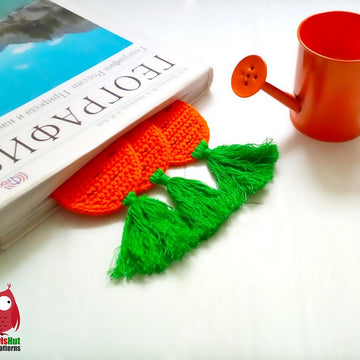 322 Carrot decor or bookmark