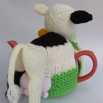 Friesian Cow Tea Cosy Knitting Pattern