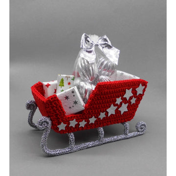 Crochet sleigh to fill - easy and versatile