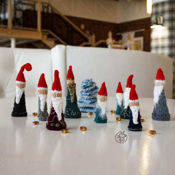 5 Santas