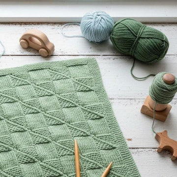 728- Baby Aran Knitting Pattern 726