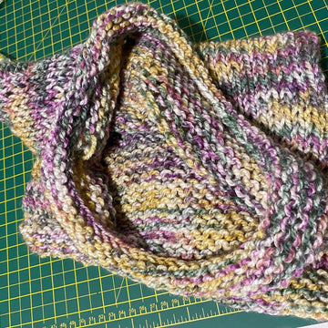 Fake Perls Spring Snood
