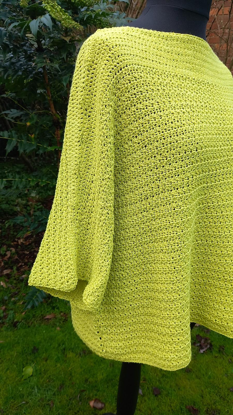 Pistachio Breeze Top