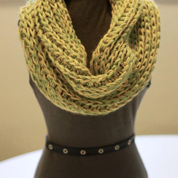 2-Tone Knit-Look Infinity Scarf (3 Ways)