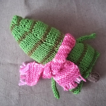Toy Knitting Patterns Knit Maya the Bee, Spider-Man, Little Fawn, Christmas treу