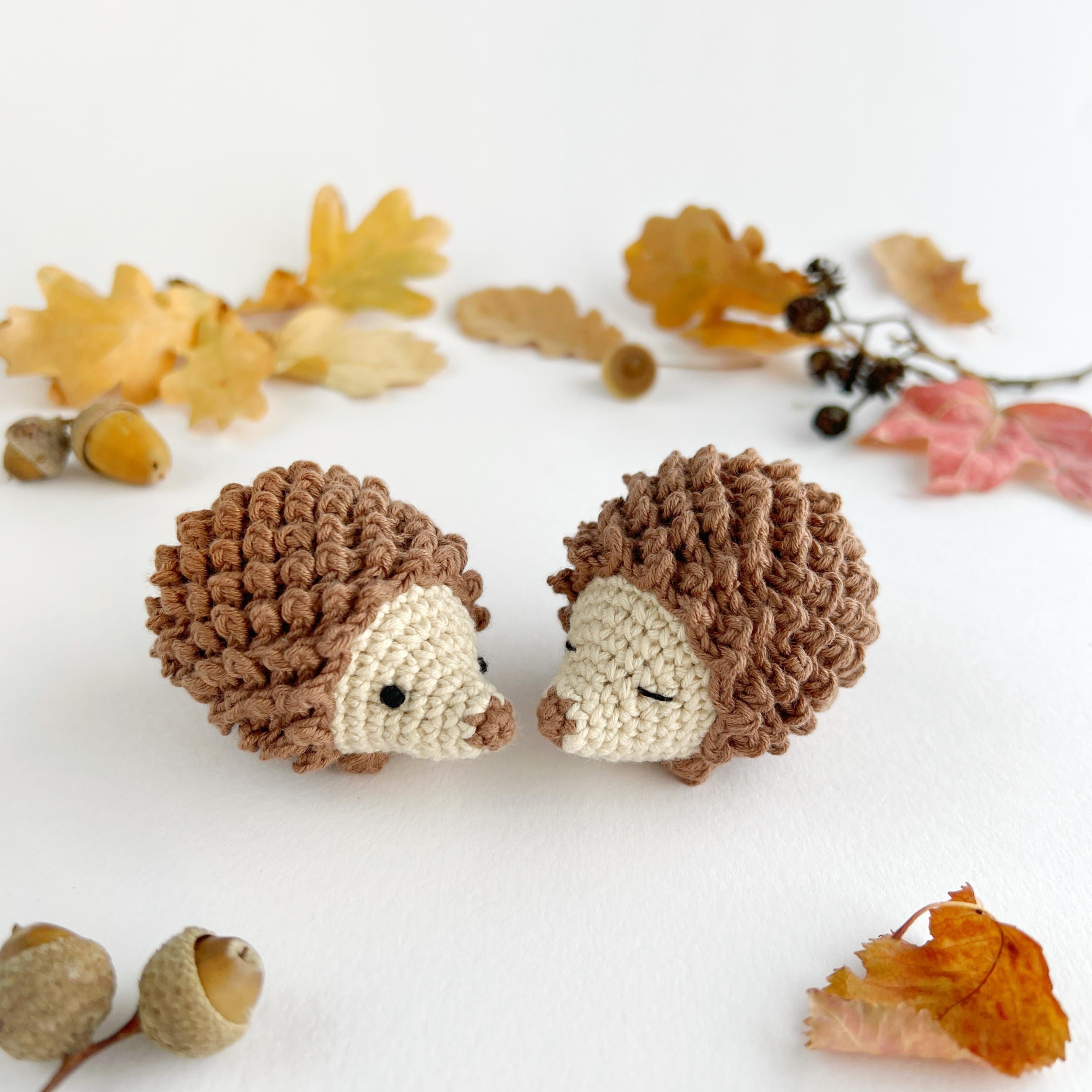 Hedgehog no sew crochet pattern, Amigurumi hedgehog keychain, Mini crochet animal