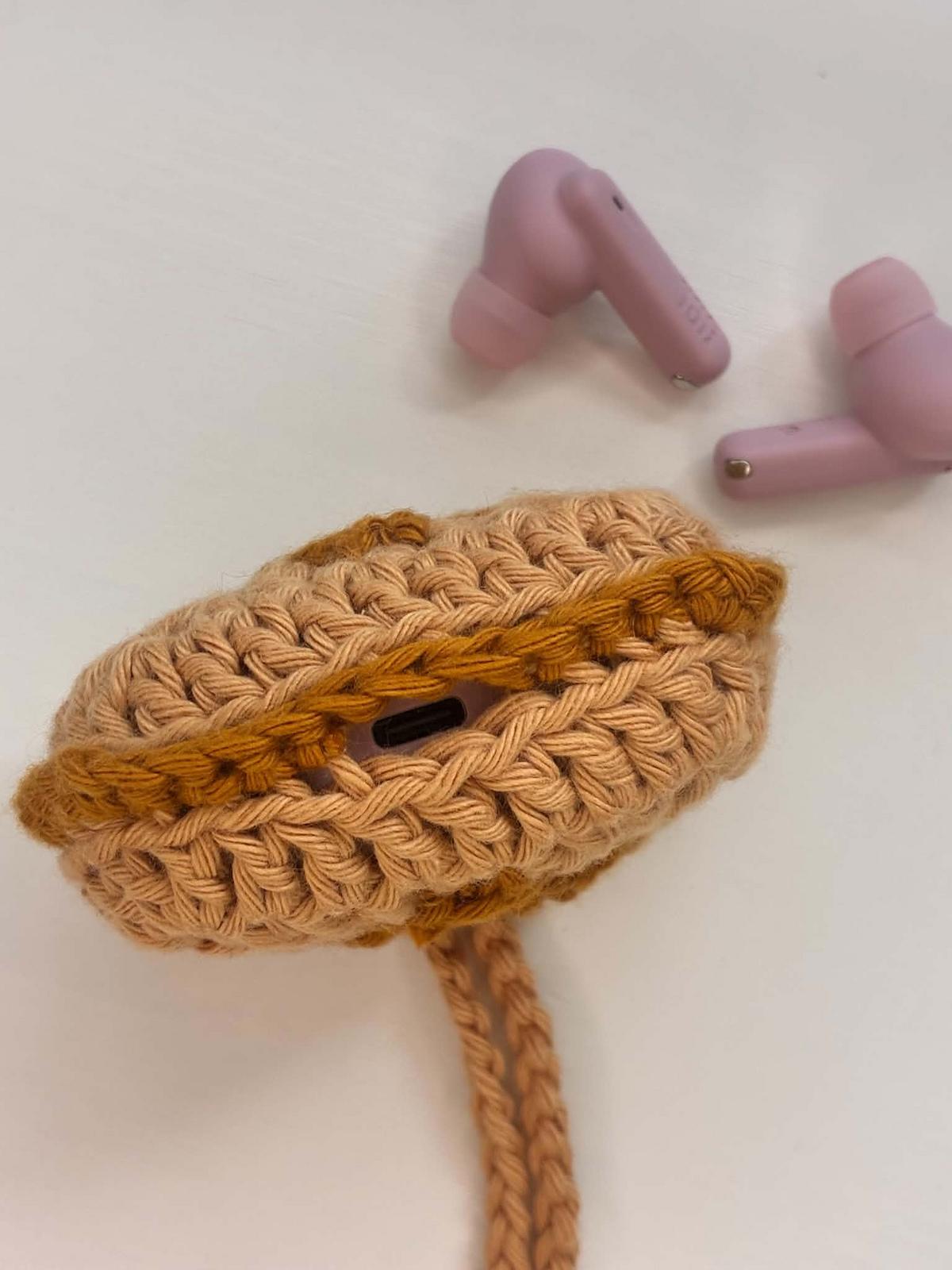Heart Airpod Case