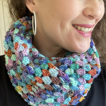 Max Volume Granny Stitch Cowl (US Terminology)