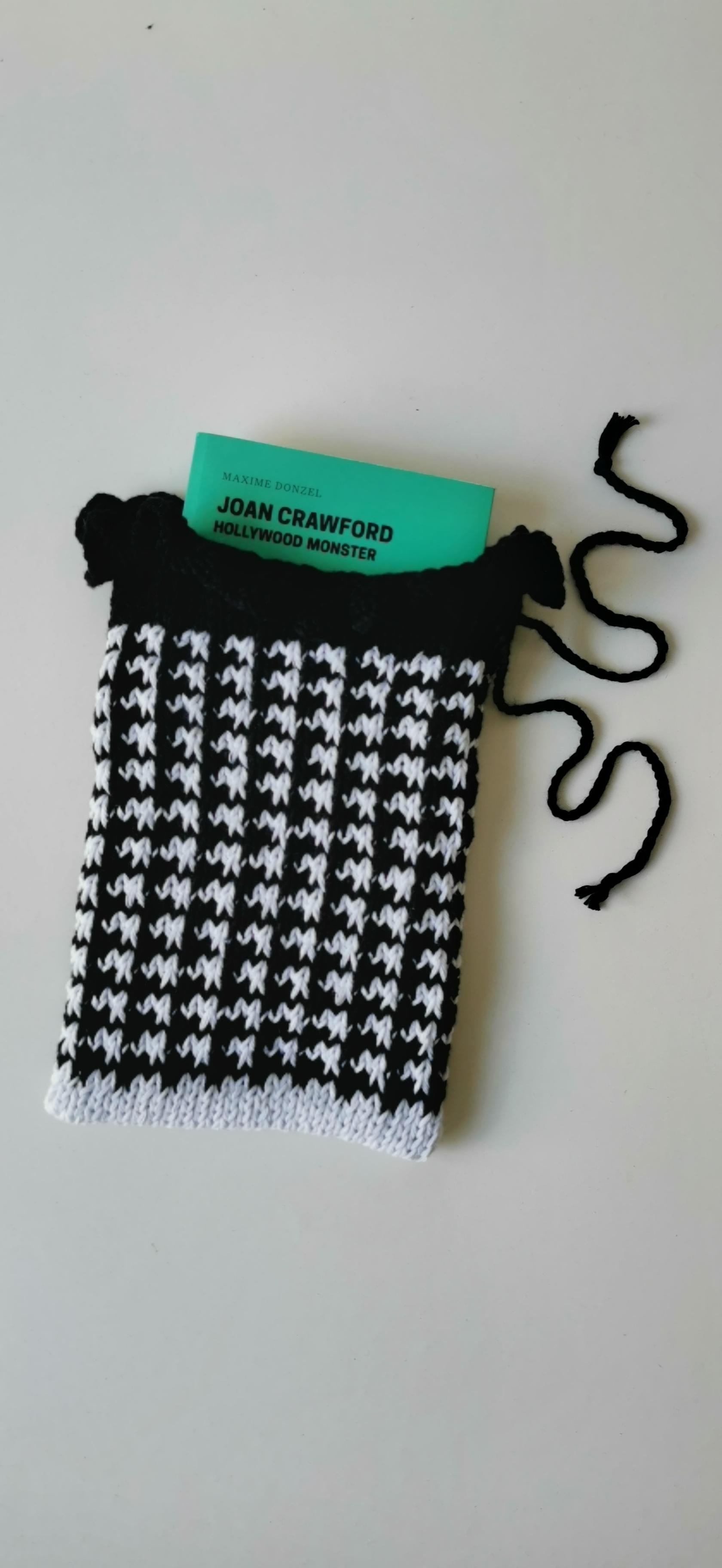 Hendaia pouch
