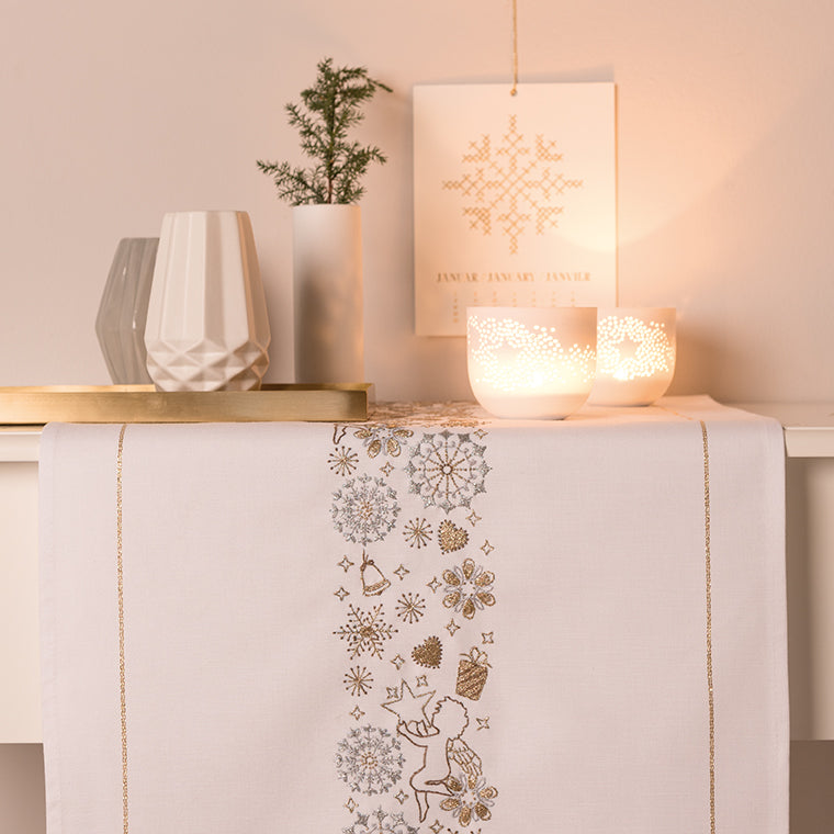 Rico Wreaths Of Stars Kit Runner Embroidery Kit - 150cm x 40cm