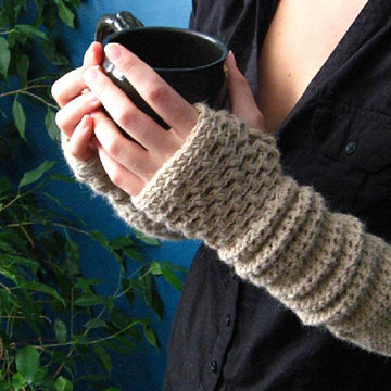 Warm My Arms Slouch - Fingerless Mitt
