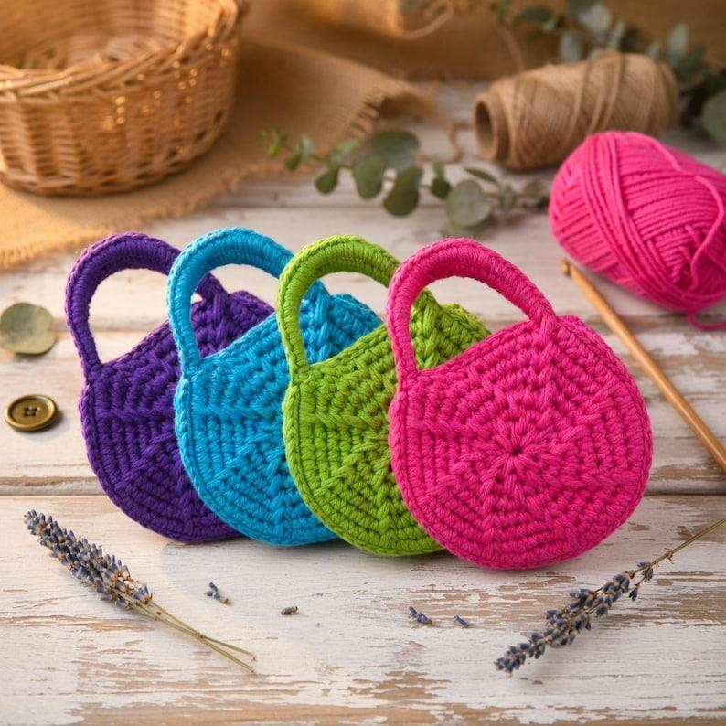 Crochet Round Bag / Tote Pattern + Video Tutorial (English Only)