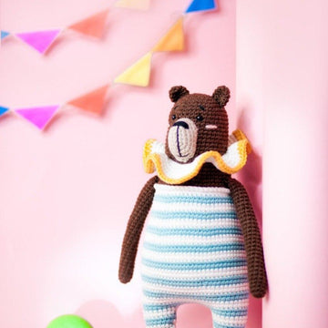 Circus Bear Crochet Pattern PDF – Amigurumi Teddy in Striped Romper