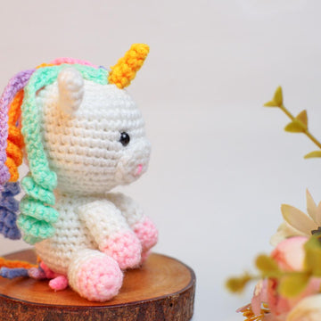 Rainbow unicorn amigurumi crochet pattern