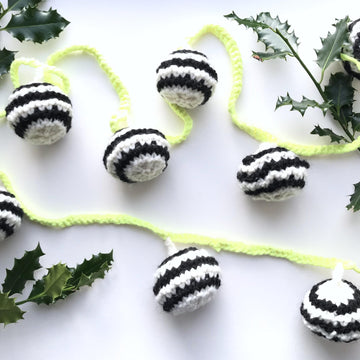 Baa Hum Bug Chunky Bauble Bunting