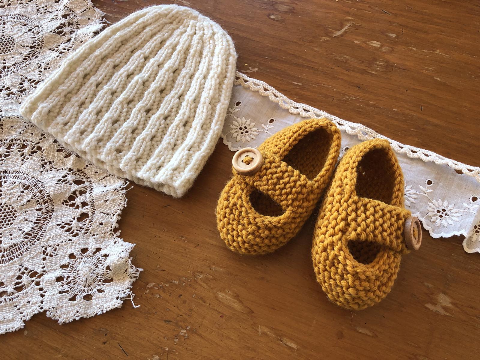 Princess Nova Beanie and Shoes - Bc77