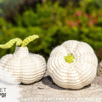 Amigurumi garlic