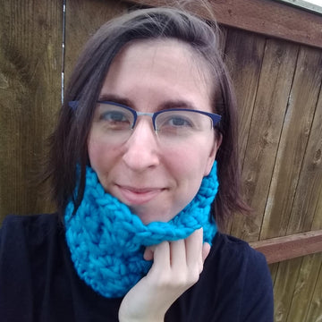 Broomstick Lace Chunky Neckwarmer