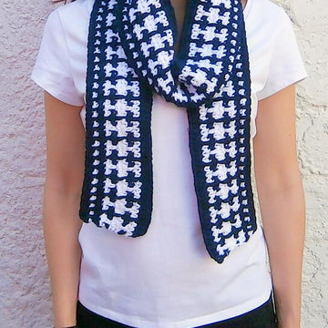 Stars In The Night scarf _ M51