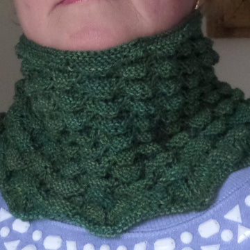Pebbles and Scales Cowl