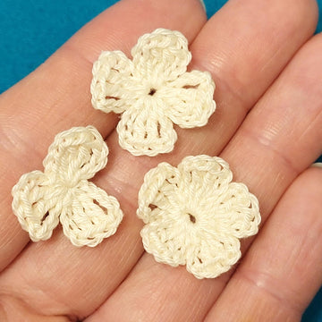 Tiny micro flower crochet pattern