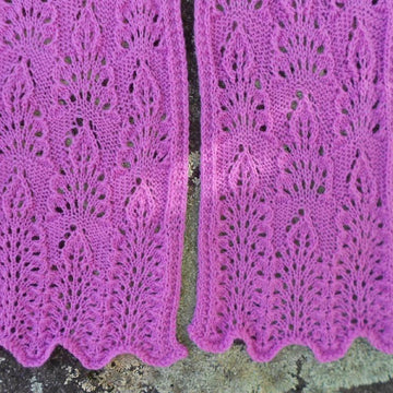 Raspberry Leaf Scarf