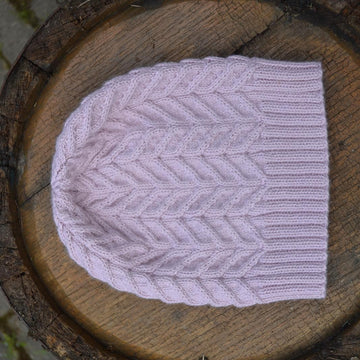 Hat old rose with braids