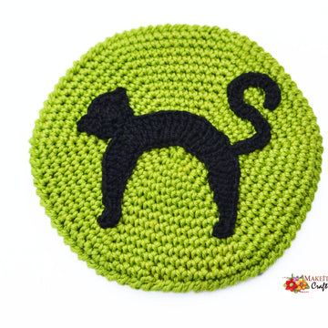 Crochet round coaster. Black cat coaster. Halloween decor. Scaredy cat