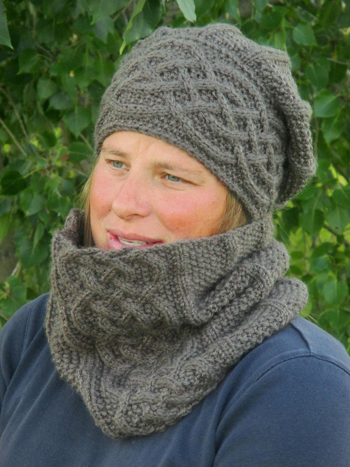 Song of Hope Cowl