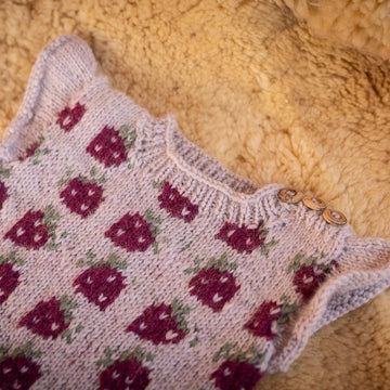 Charlottes Strawberry Sweater