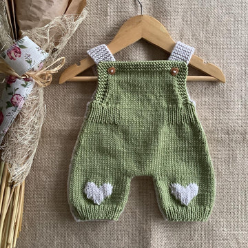 Strawberry Overalls knitting Pattern