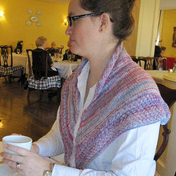 Isidore shawlette