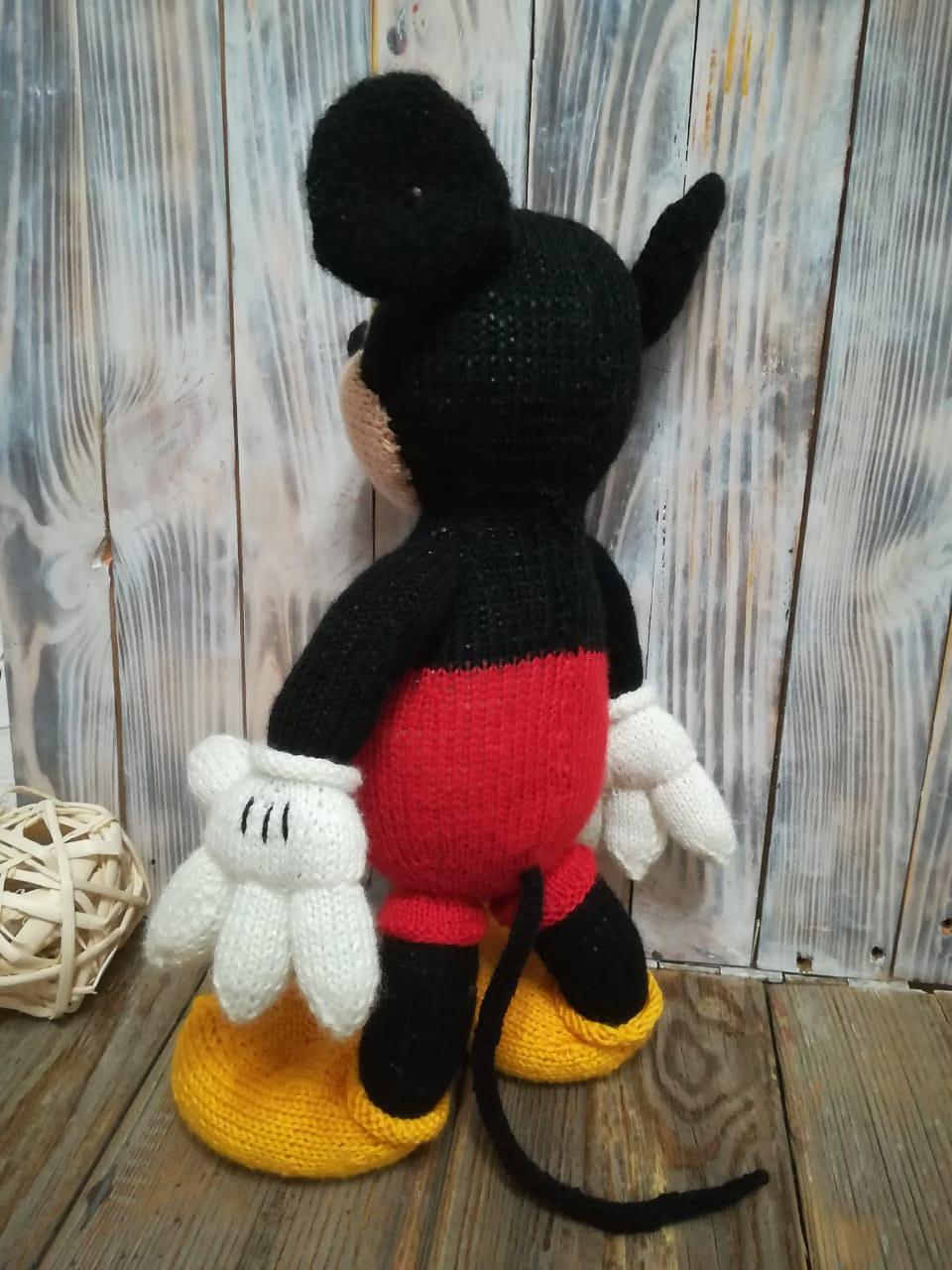 Knitted Mickey Mouse