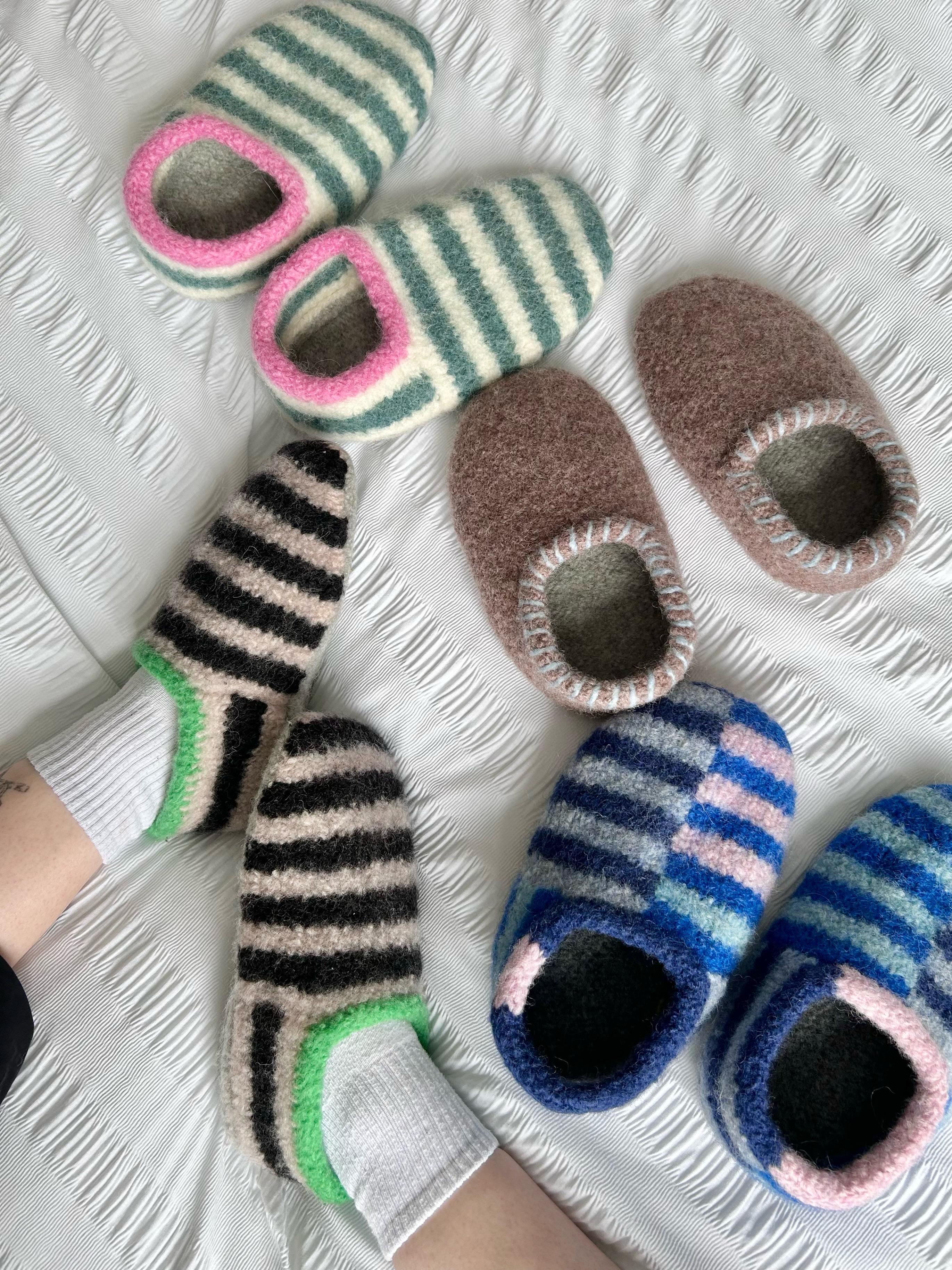 Sailor Slippers (Japanese, Korean, Chinese)