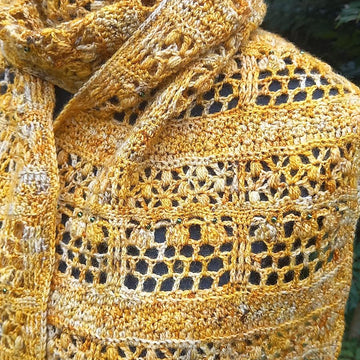 Fractured Bee Line Scarf