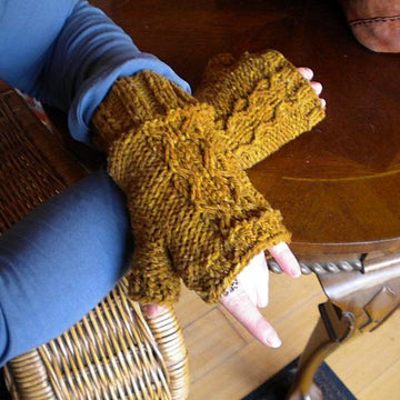Sheepback Mitts